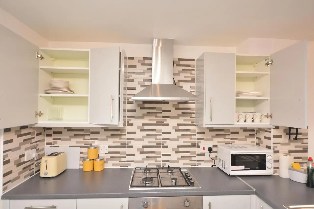 Apartment Newly Refurbished 3 Bedroom House London United Kingdom
